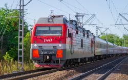 893 КБ