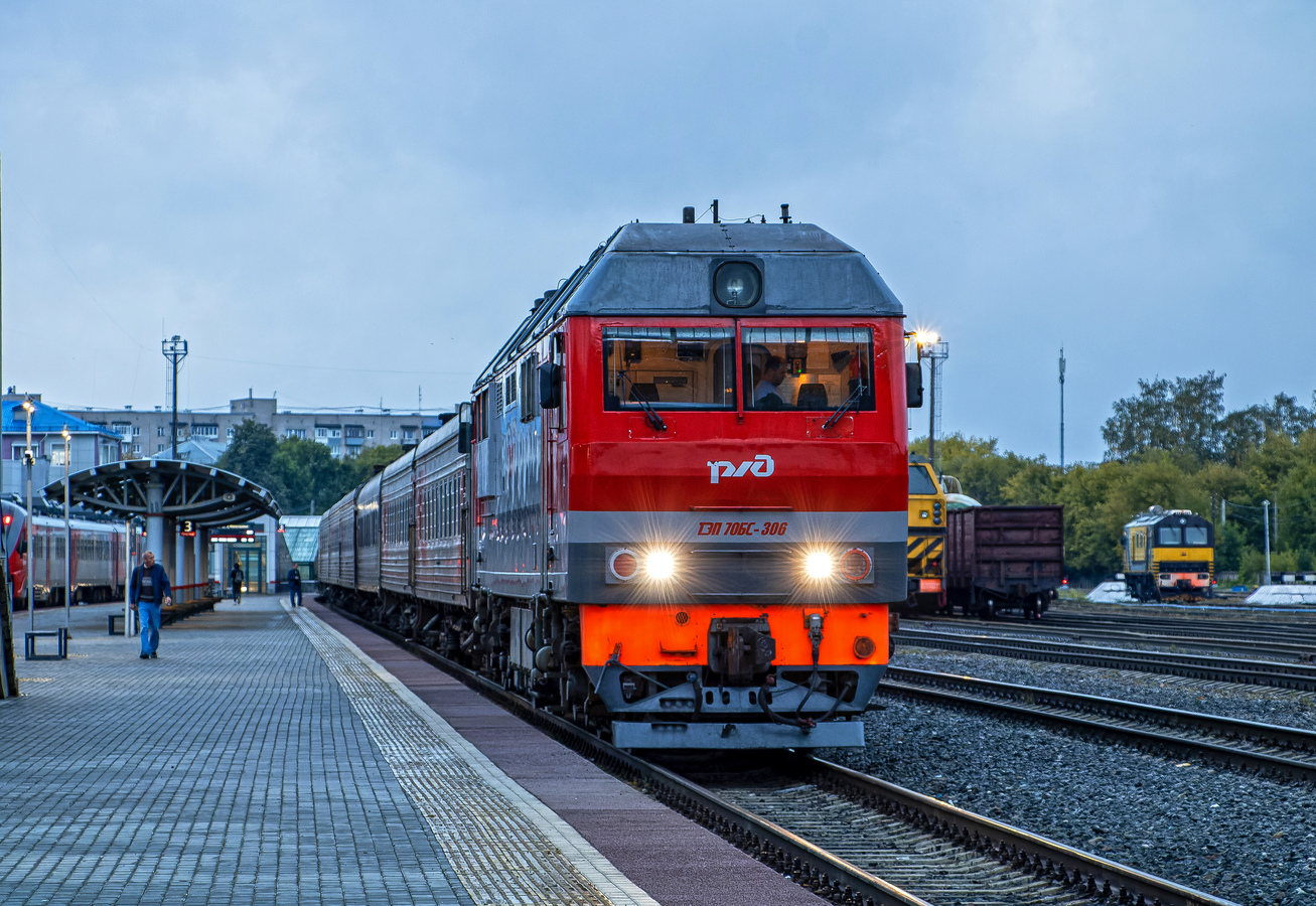 ТЭП70БС-306