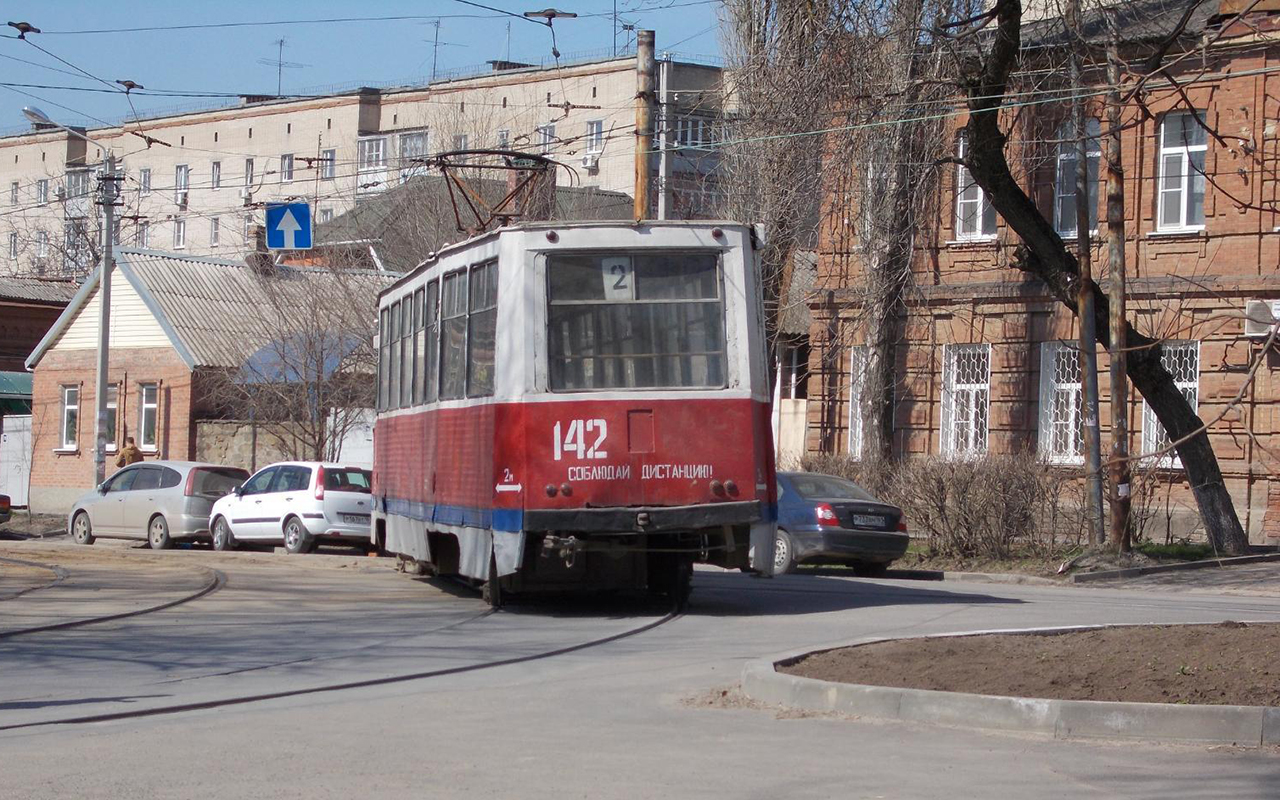 71-605 (КТМ-5) № 142