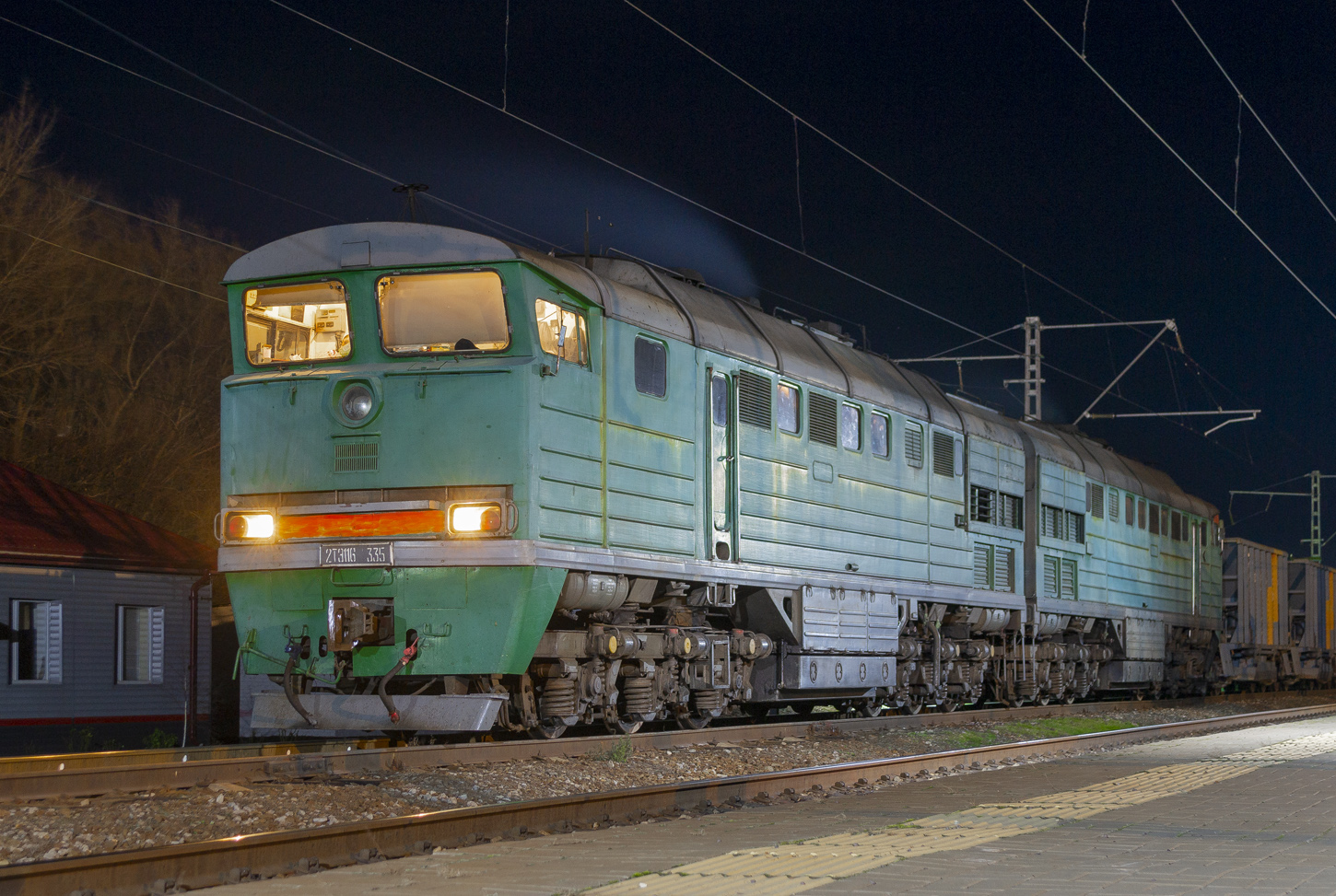 2ТЭ116-335