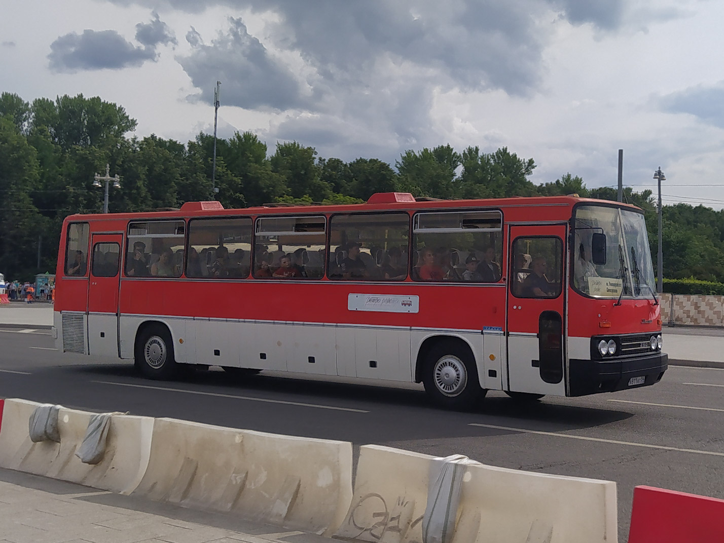 Ikarus-250.93 № А 811 АТ 54