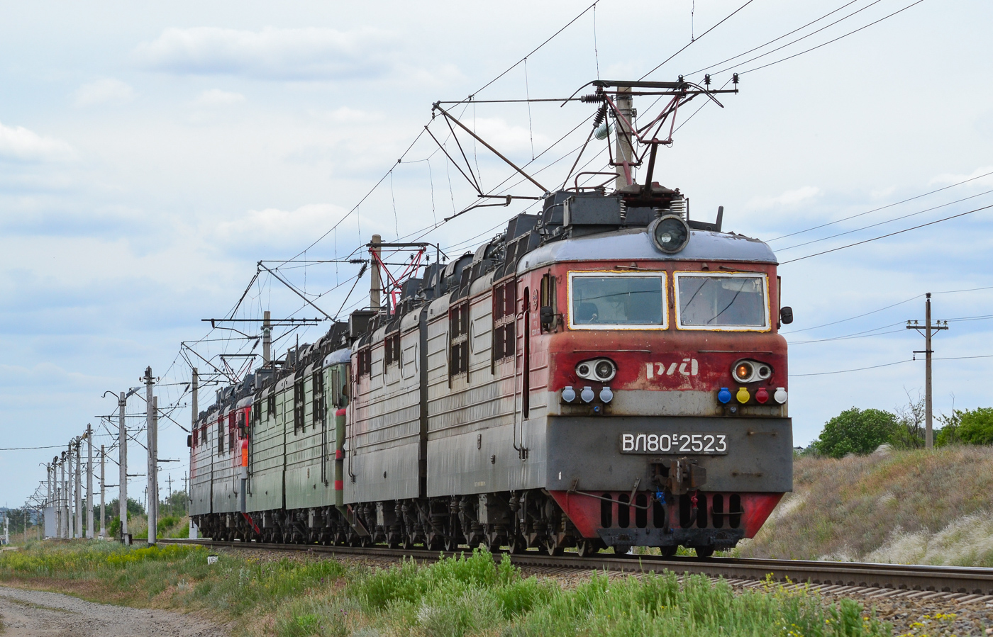 ВЛ80С-2201; ВЛ80С-2615; ВЛ80С-2523