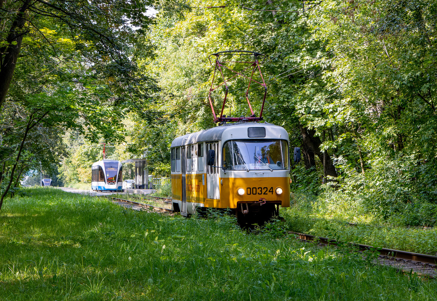 71-911ЕМ «Львёнок» № 30698; ВК-82 № 00324