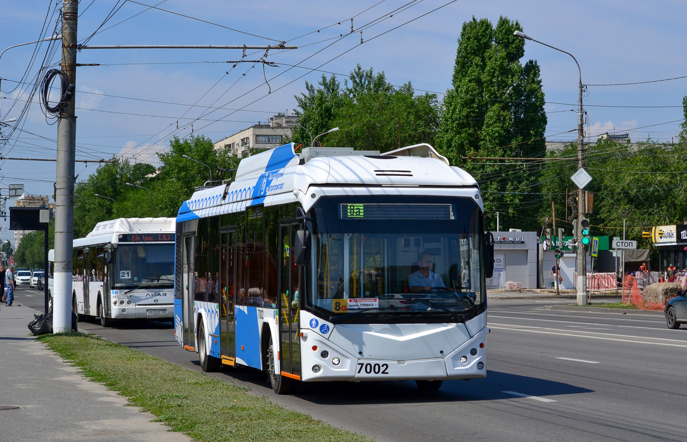 ЛиАЗ-5292.67 (CNG) №4161; Белкоммунмаш 32100D №7002