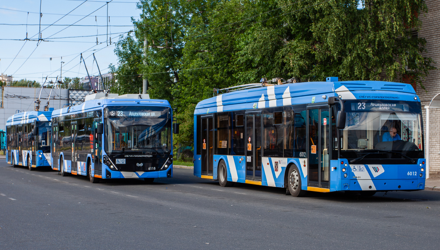 Тролза-5265.08 «Мегаполис»  № 6064; БКМ 32100D «Ольгерд»  № 6118; Тролза-5265.08 «Мегаполис»  № 6012