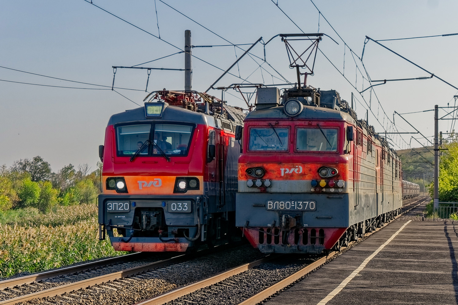 ЭП20-033; ВЛ80С-1370Б; ВЛ80С-761