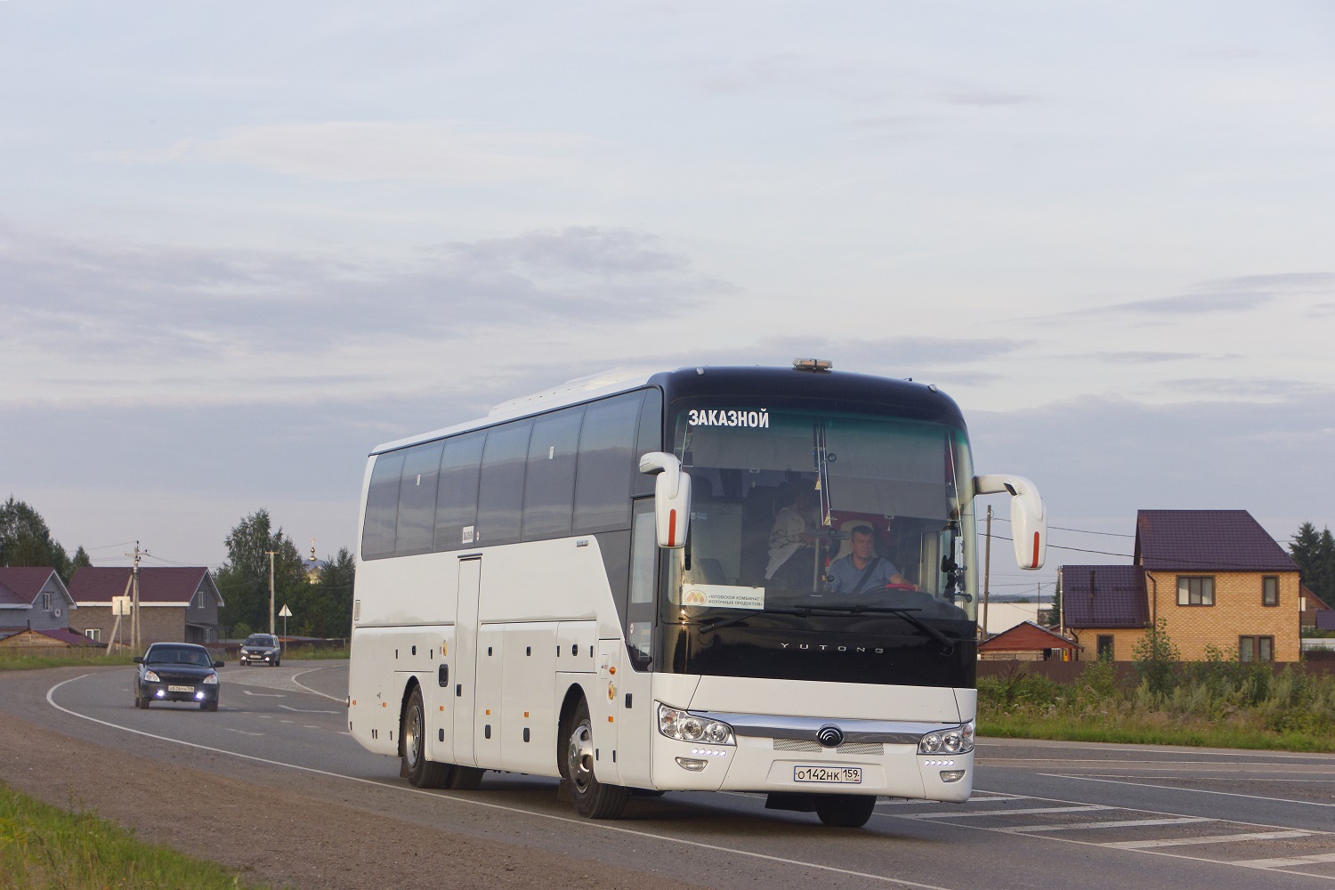 Yutong ZK6122H9 № О 142 НК 159