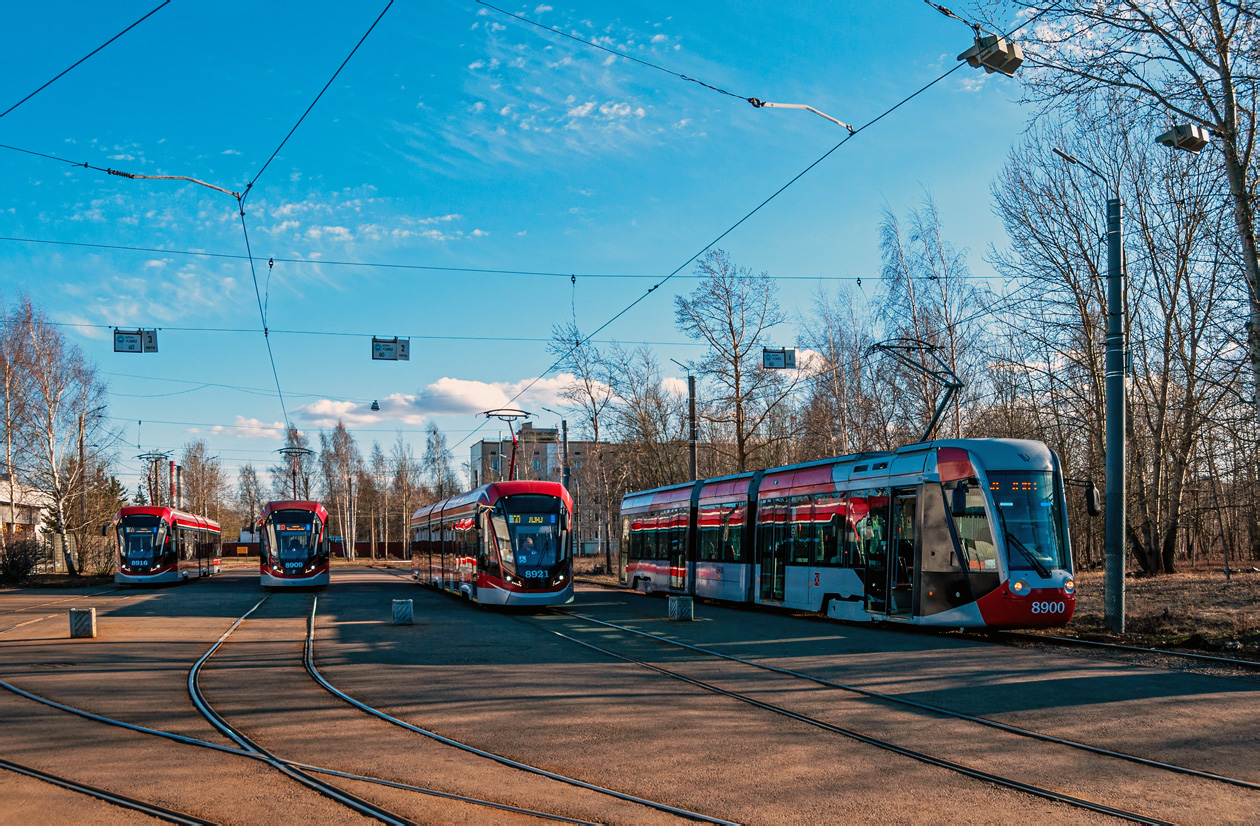 71-931М «Витязь-М»  № 8916; 71-931М «Витязь-М»  № 8909; 71-931М «Витязь-М»  № 8921; 71-801 (Alstom Citadis 301 CIS)  № 8900