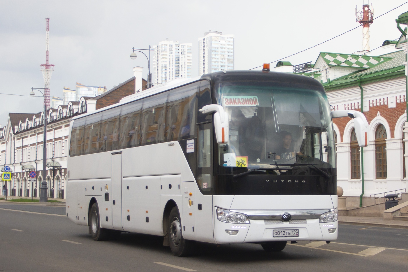 Yutong ZK6122H9 № О 812 ТЕ 159