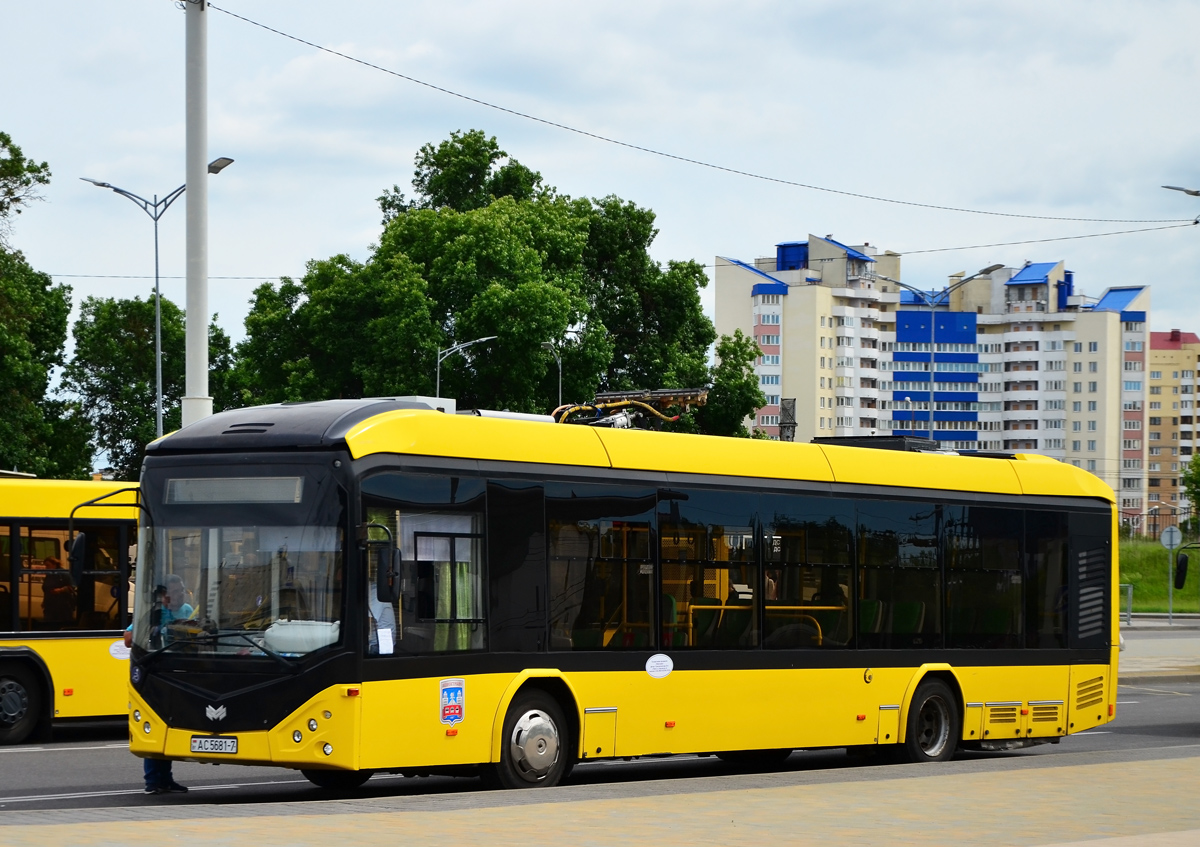БКМ E321 № 4820