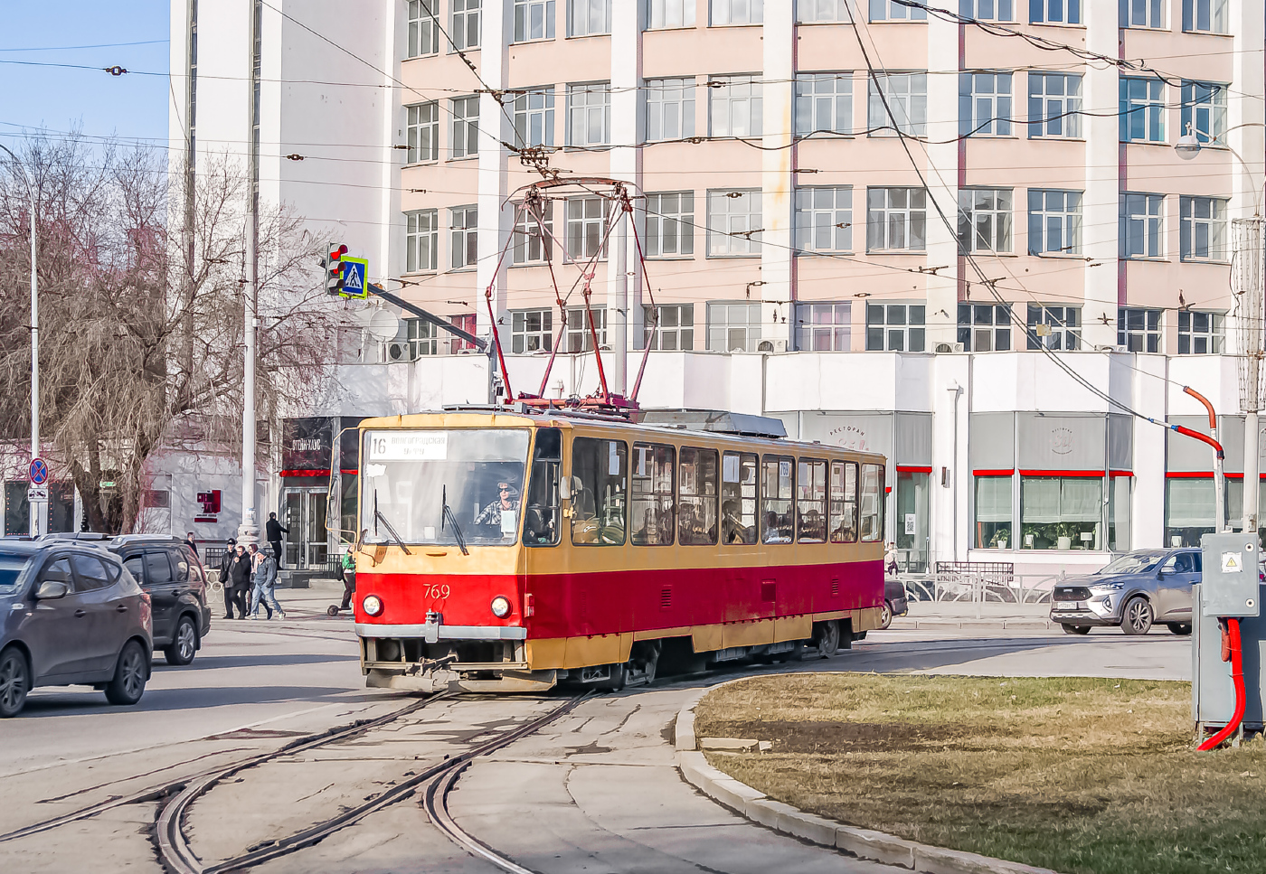 Tatra T6B5 №769