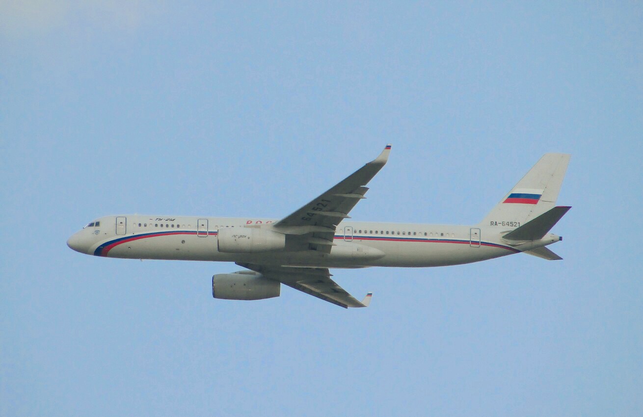 Ту-214 RA-64521 (СЛО "Россия")