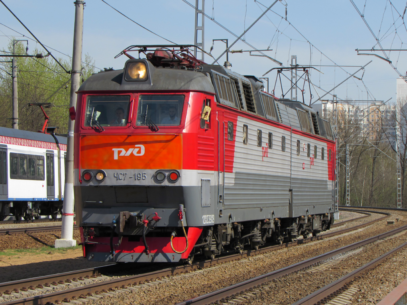 ЧС7-195