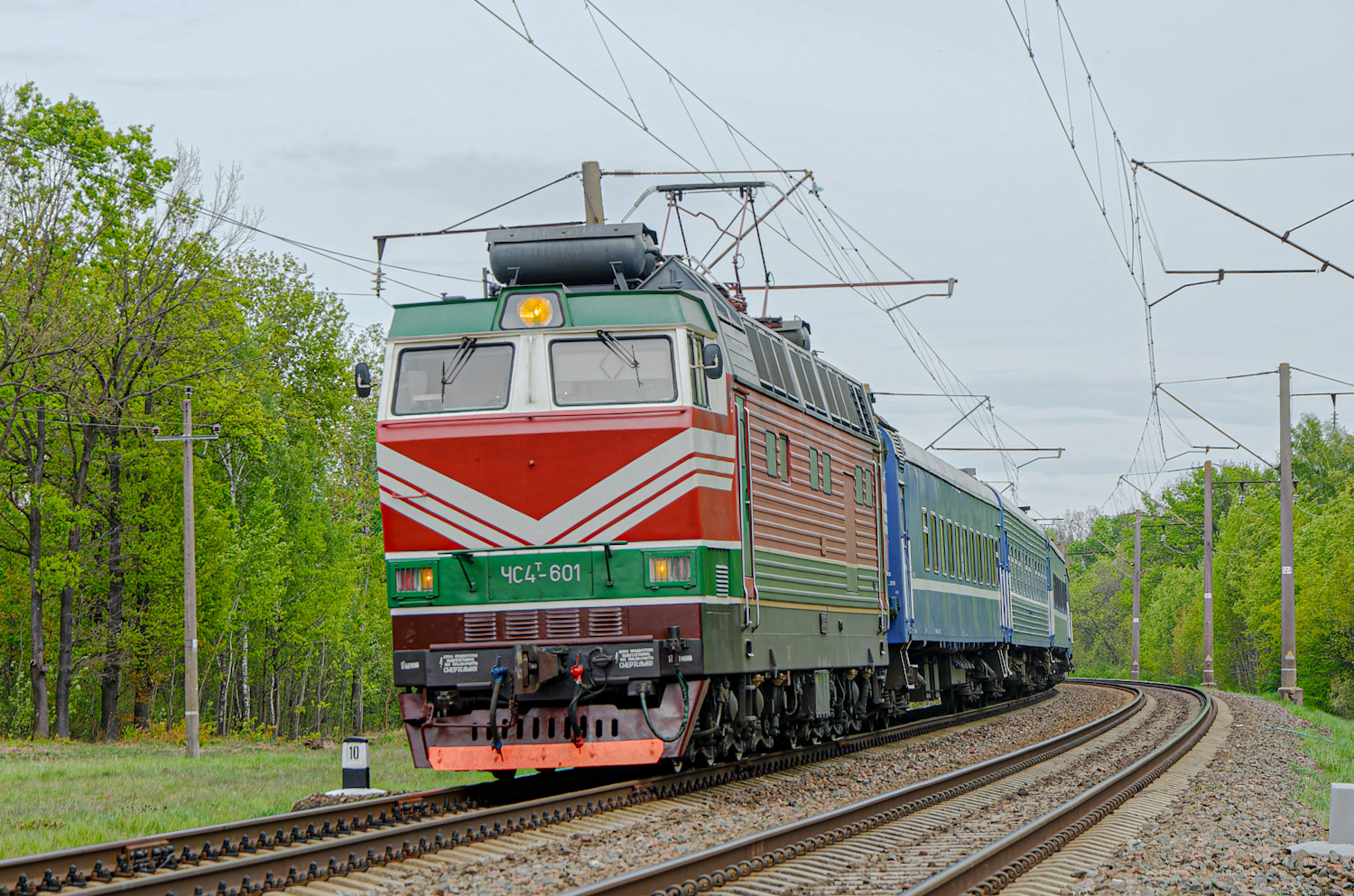 ЧС4т-601
