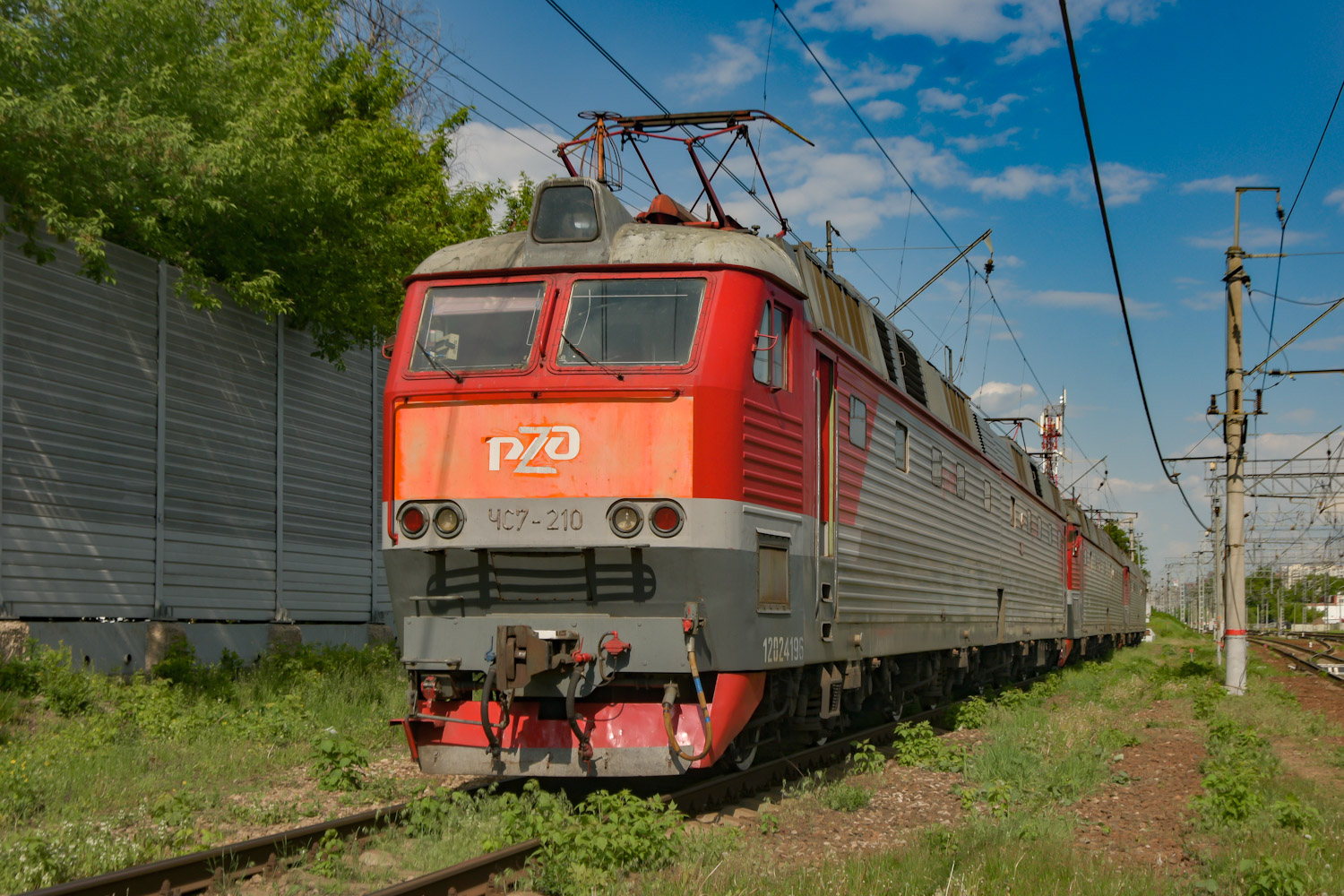 ЧС7-210