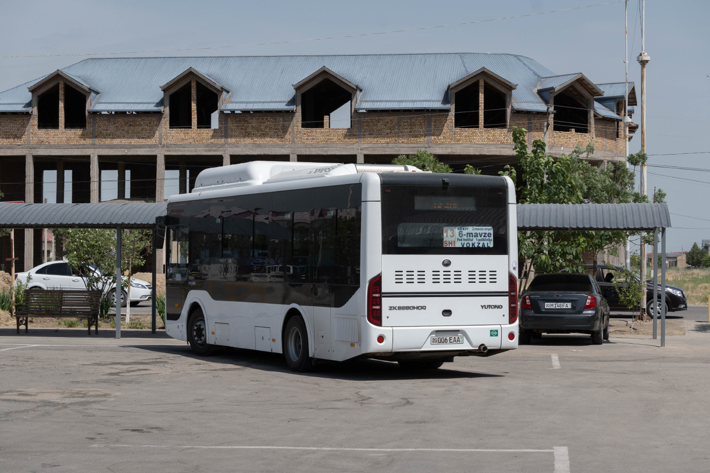 Yutong ZK6890HGQ №20 006 EAA