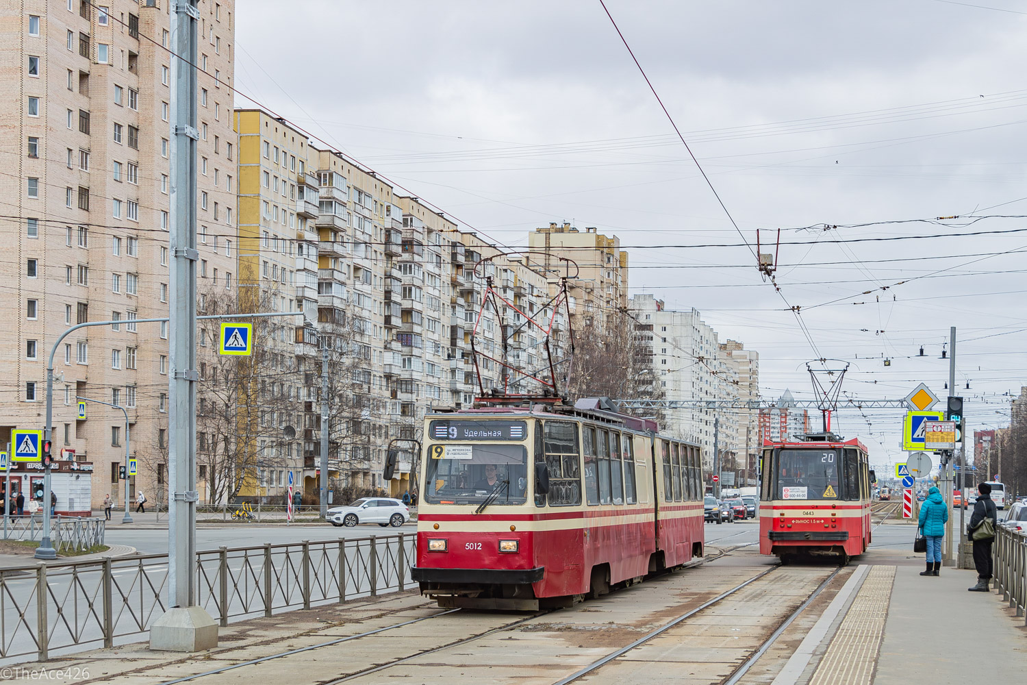 ЛВС-86К № 5012; 71-134К (ЛМ-99К) № 0443