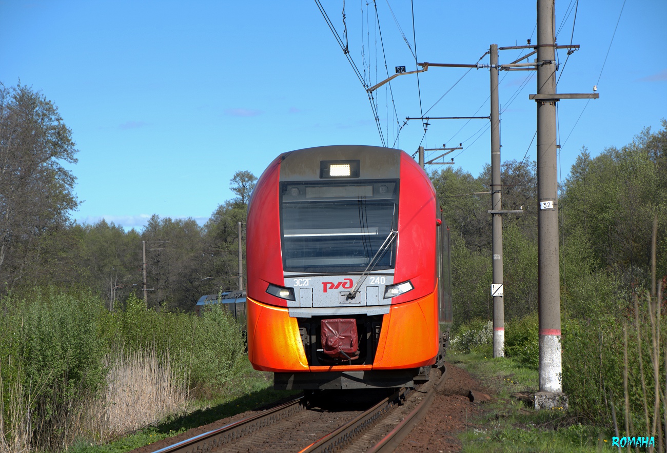 ЭС2Г-240