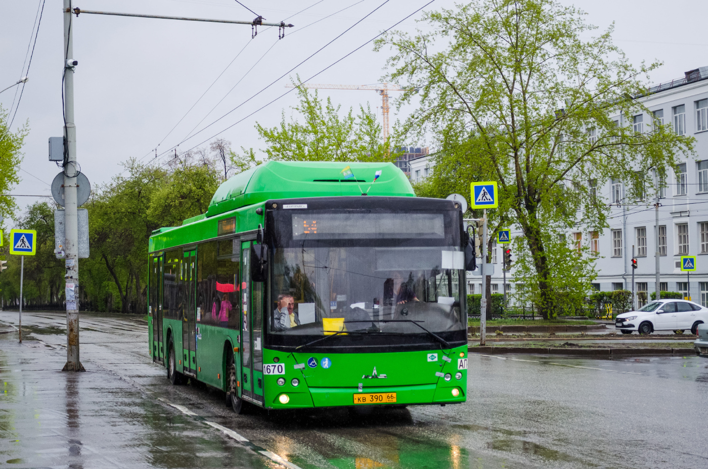 МАЗ-203.L65 № 1670