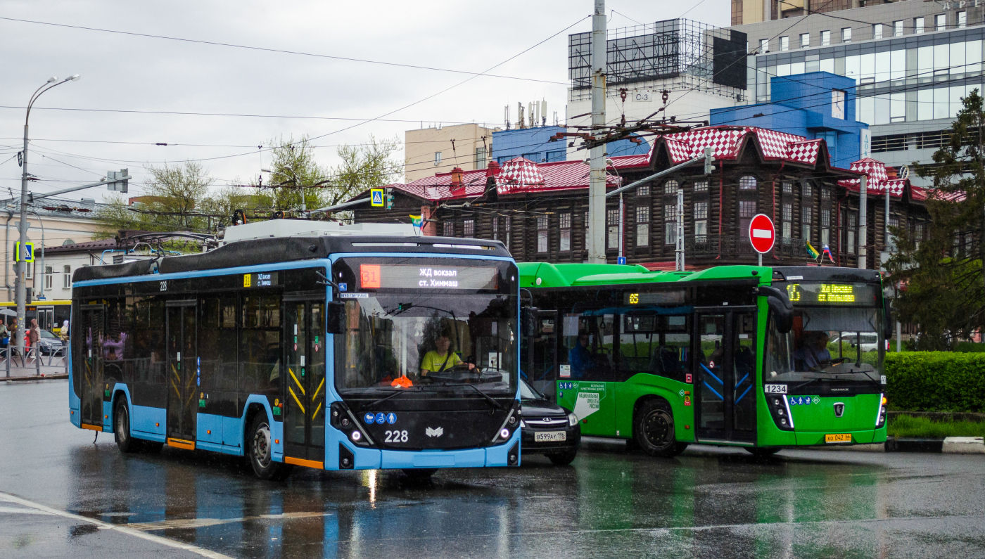БКМ 32100D «Ольгерд» № 228; НЕФАЗ-5299-40-57  № 1234