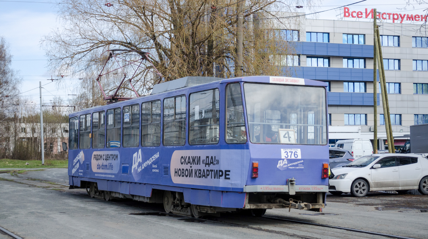 Tatra T6B5SU № 376