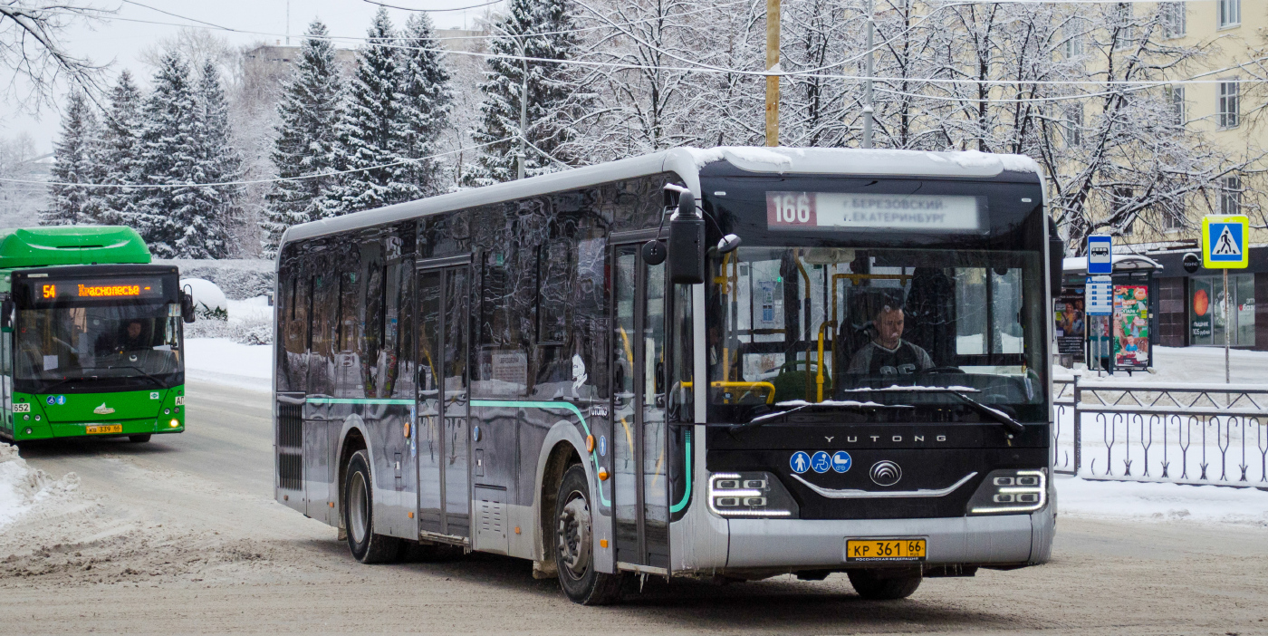 МАЗ-203.L65 № 1652; Yutong ZK6116HG № КР 361 66