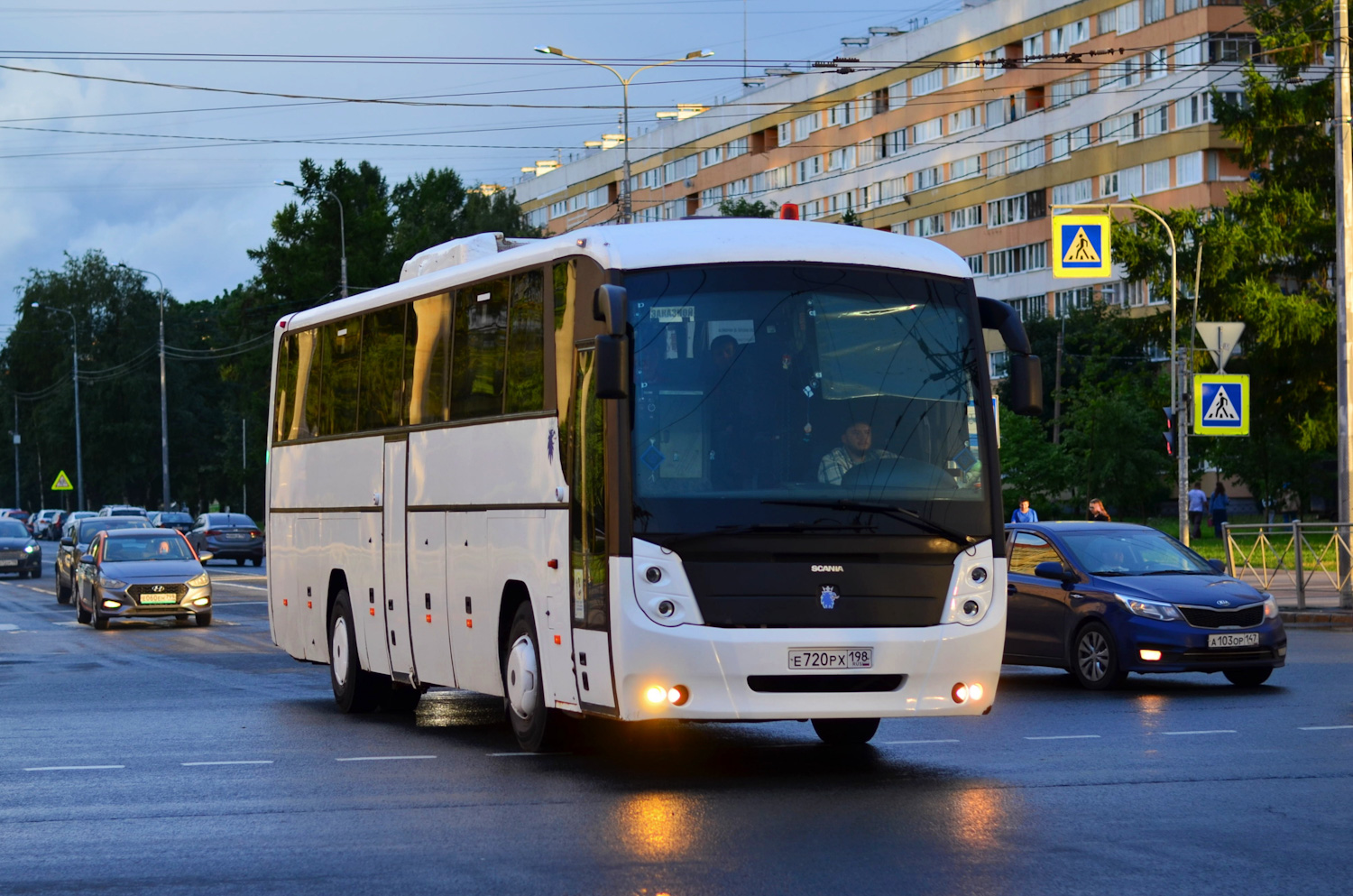 ГолАЗ-529112-1x № Е 720 РХ 198