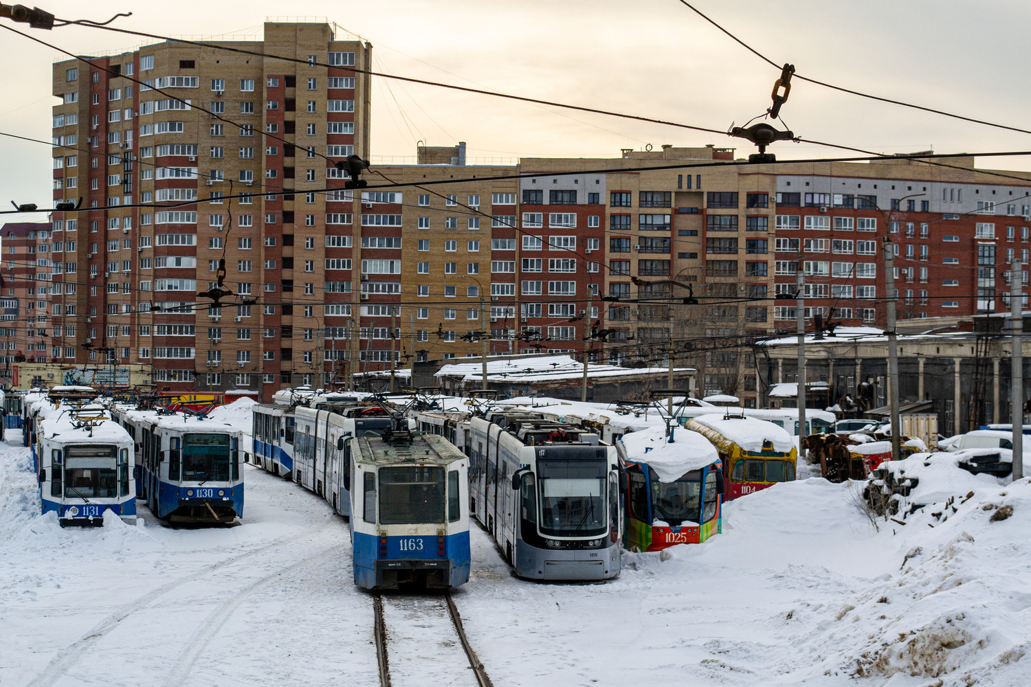 71-608К № 1131; 71-608К № 1130; 71-608КМ № 1029; 71-414 (Pesa Fokstrot) № 1218; 71-608К № 1163; 71-414 (Pesa Fokstrot) № 1201; 71-623-02 № 1025; РВЗ-6М2 № 1104; РВЗ-6М2 № 1097