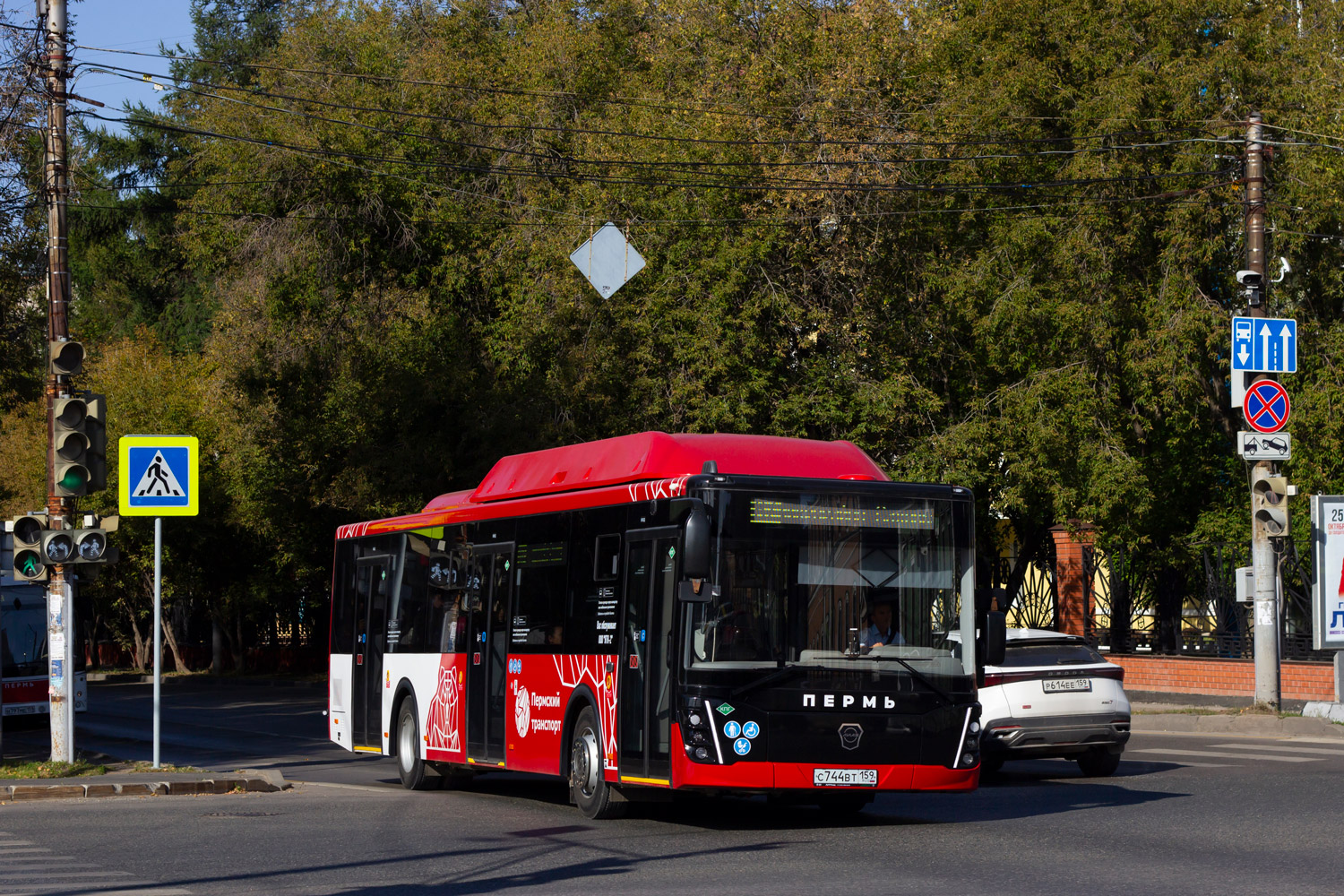 МАЗ-203.016 № Н 797 МЕ 159; ЛиАЗ-5292.67 (CNG) № С 744 ВТ 159