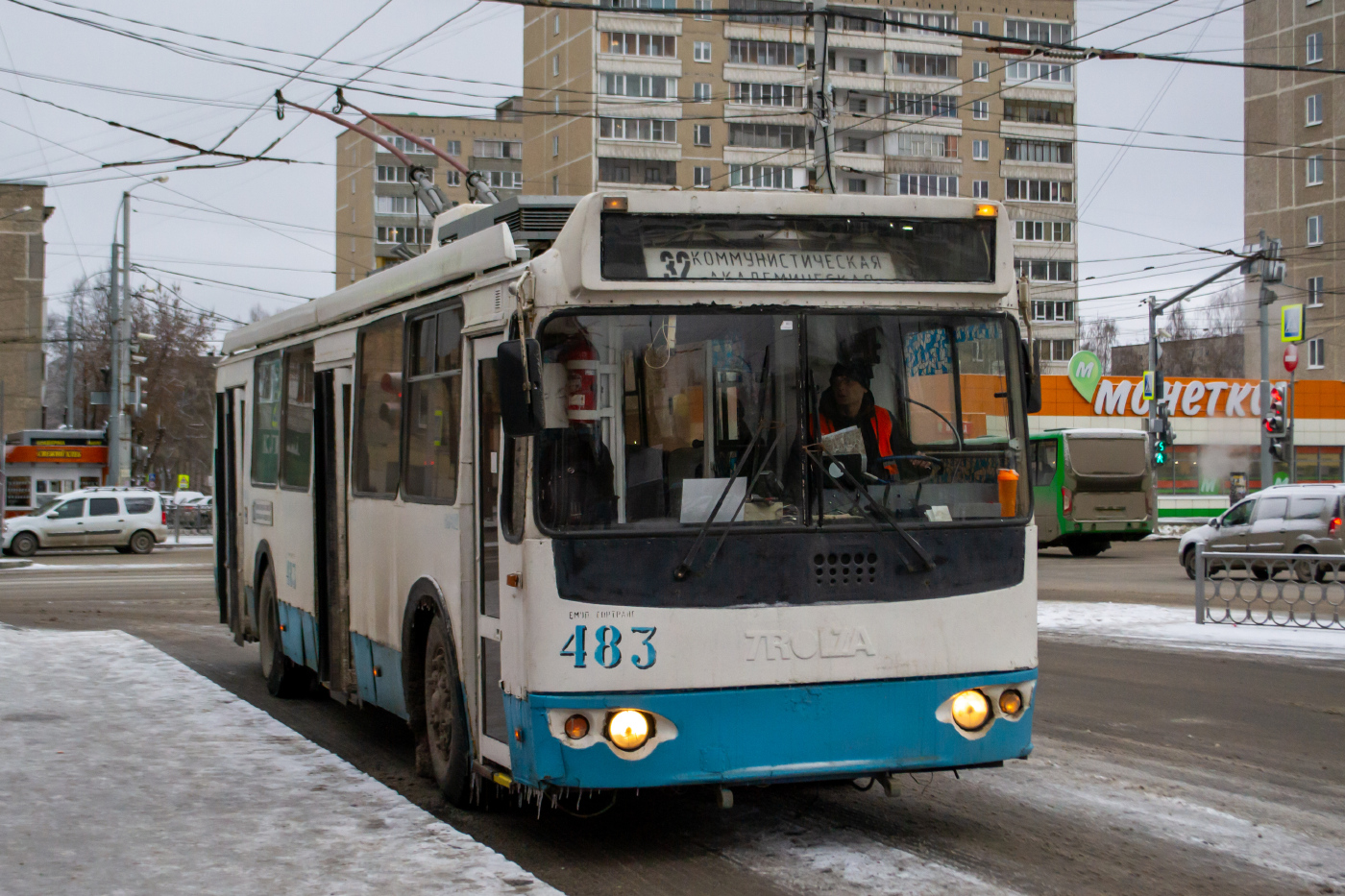 ЗиУ 682Г 016.03 № 483