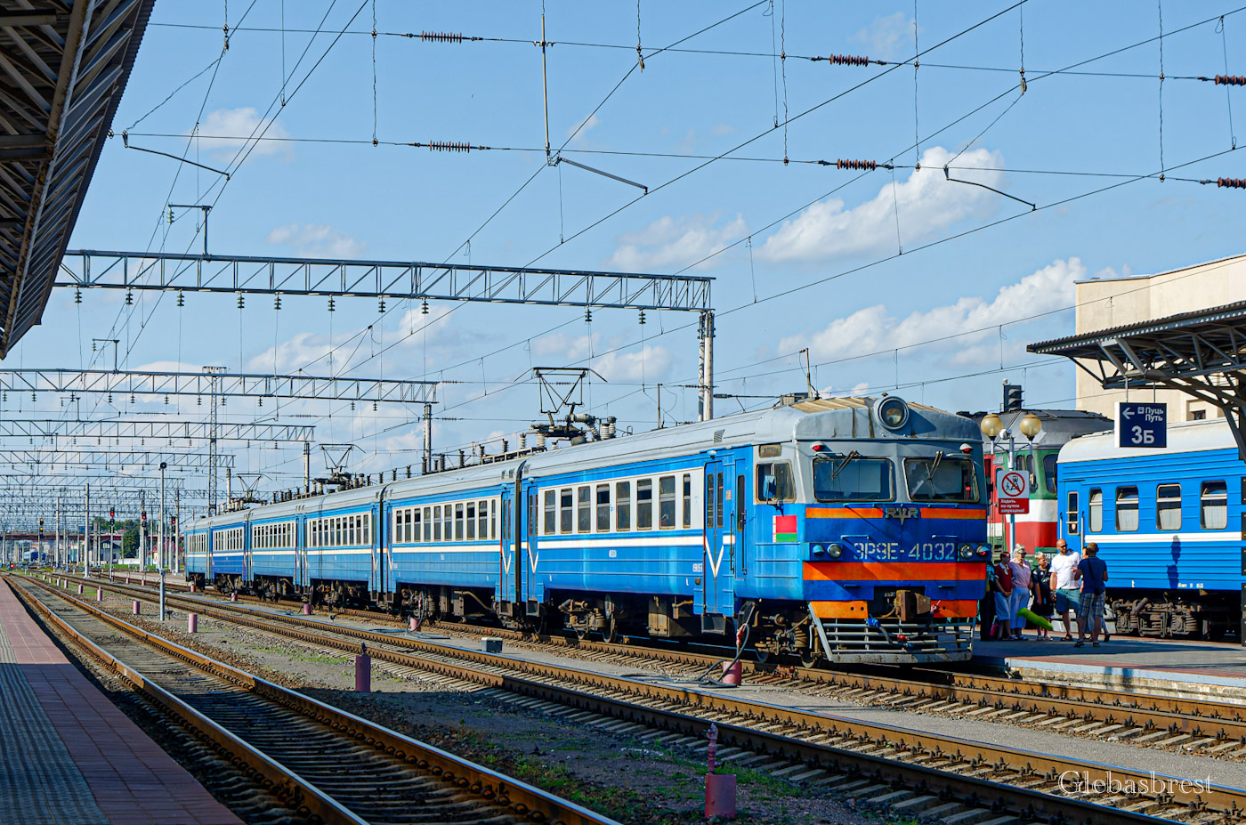 ЭР9Е-4032