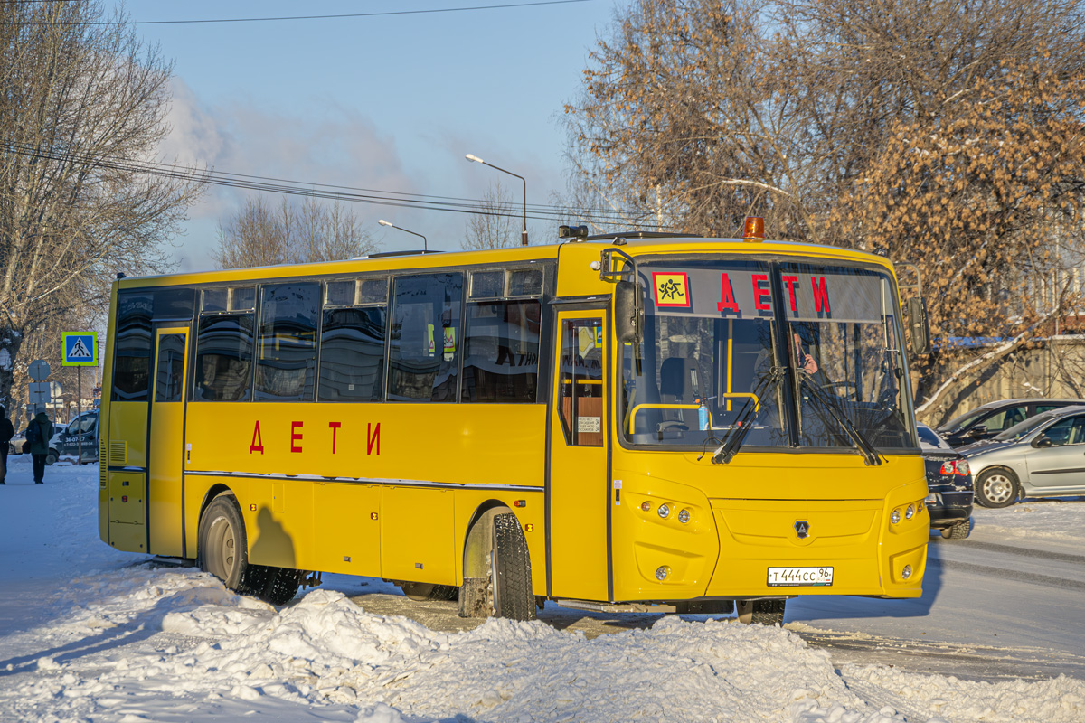 КАвЗ-4238-A5 № Т 444 СС 96
