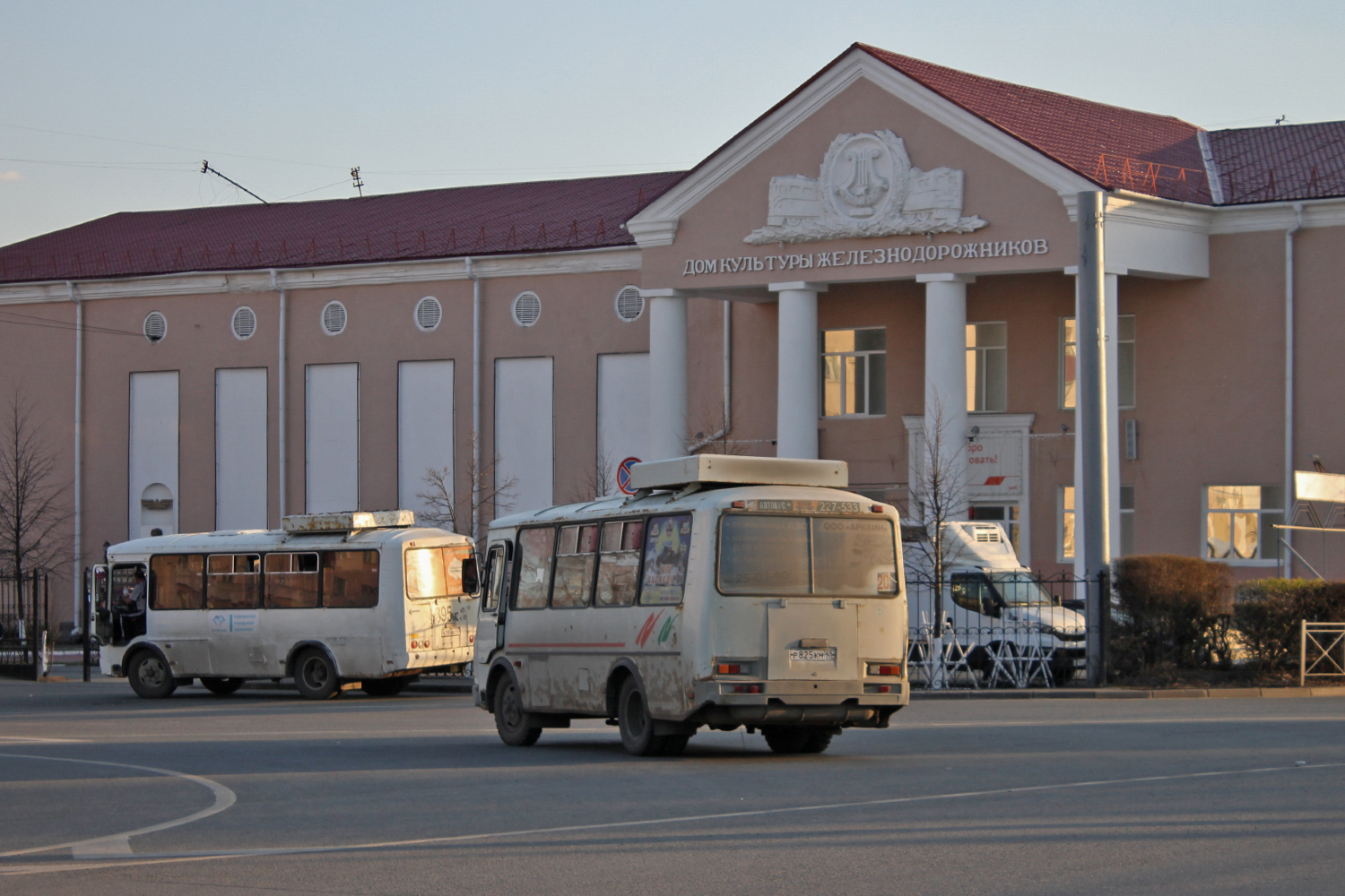 ПАЗ-32054	 № У 395 МЕ 45; ПАЗ-32054	 № Р 825 КМ 45