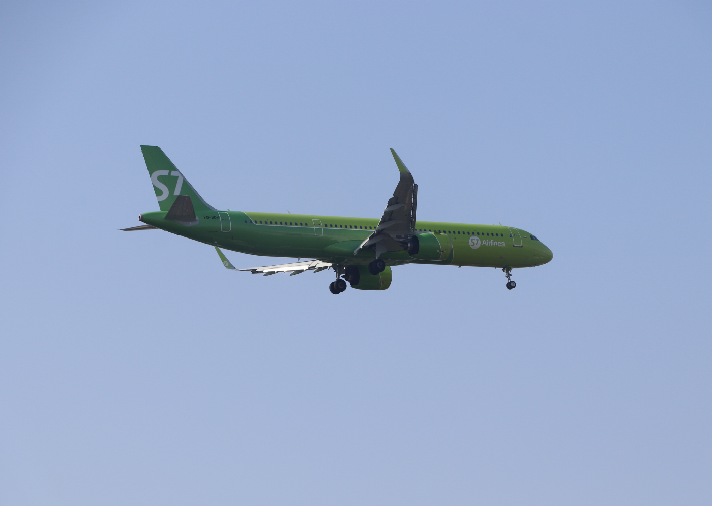 RA-73444 — Airbus A321-271NX