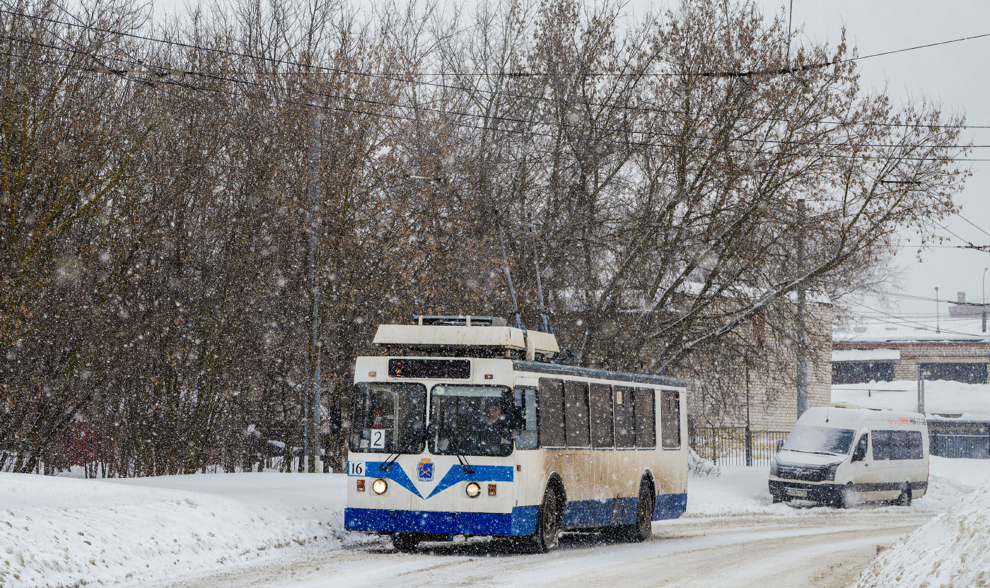 ЗиУ-682 КР Иваново №16