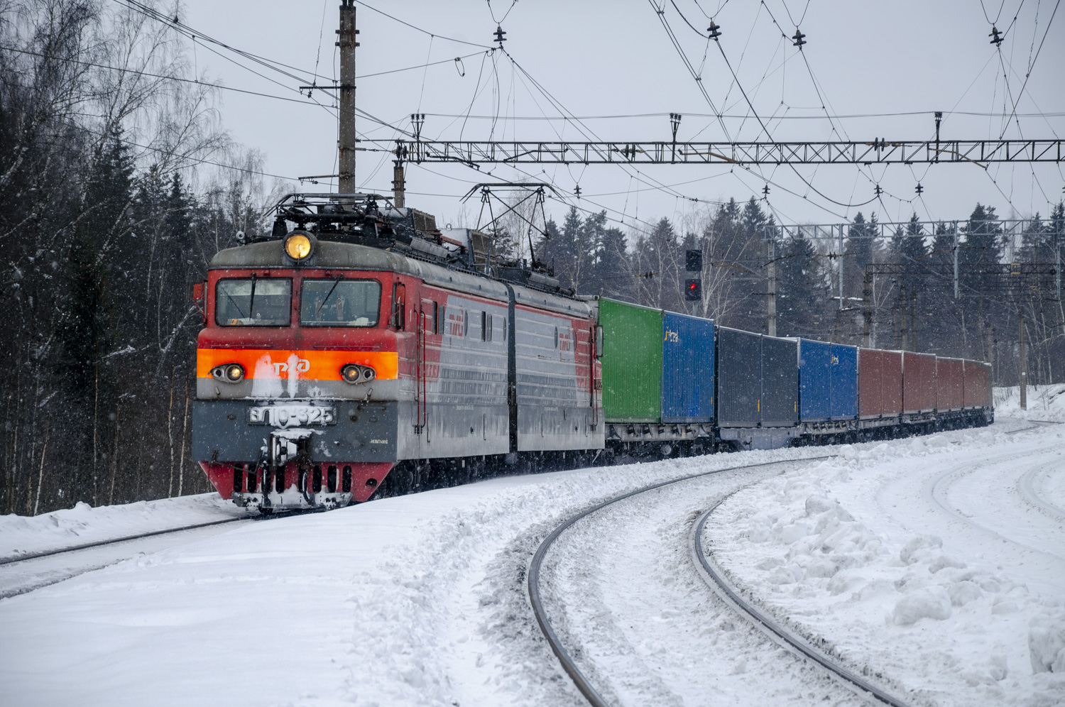 ВЛ10У-325