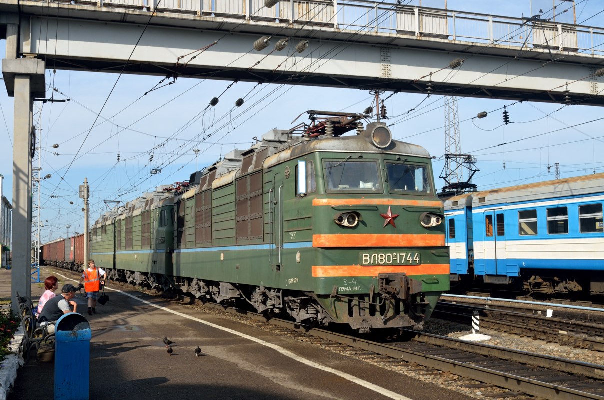 ВЛ80Р-1744