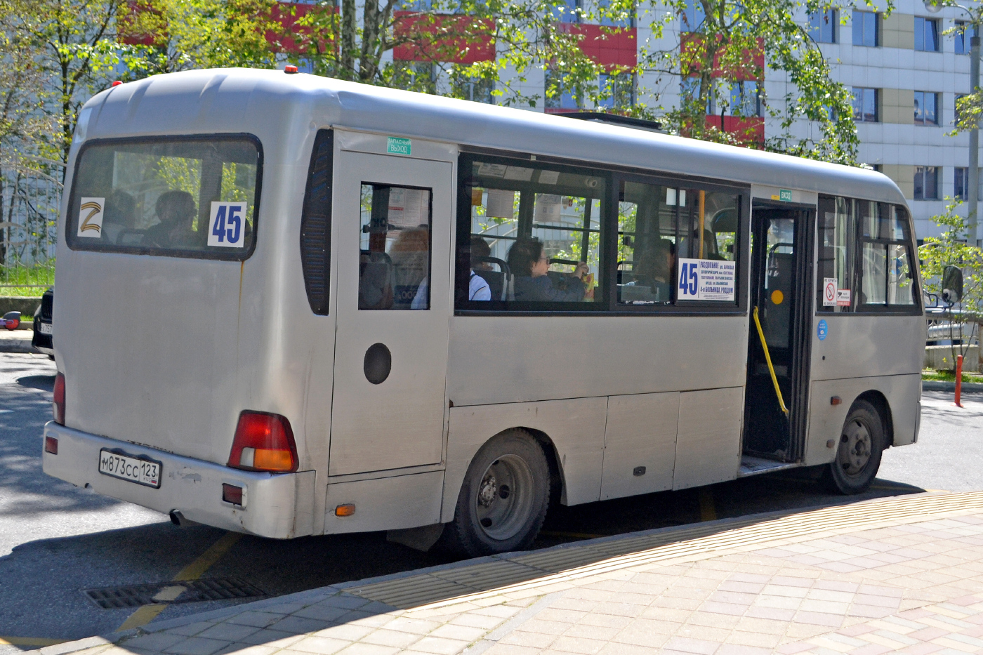 Hyundai County LWB C09 (ТагАЗ) № М 873 СС 123