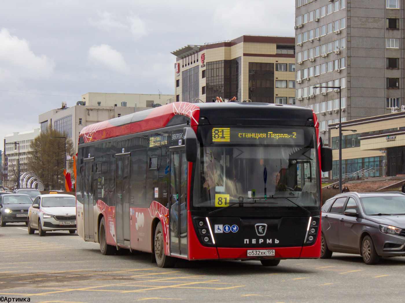 КАМАЗ-6282 № О 532 ХК 159