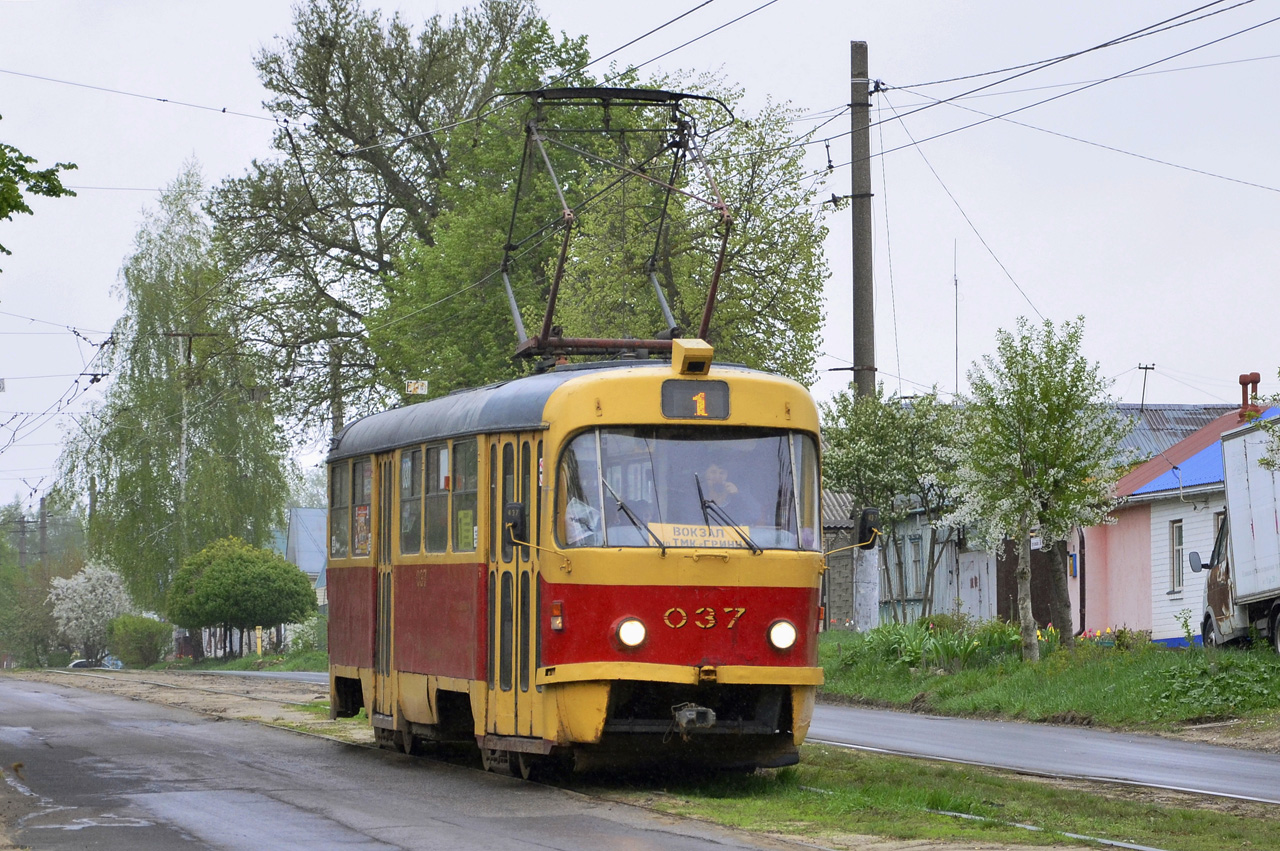 Tatra T3SU №037