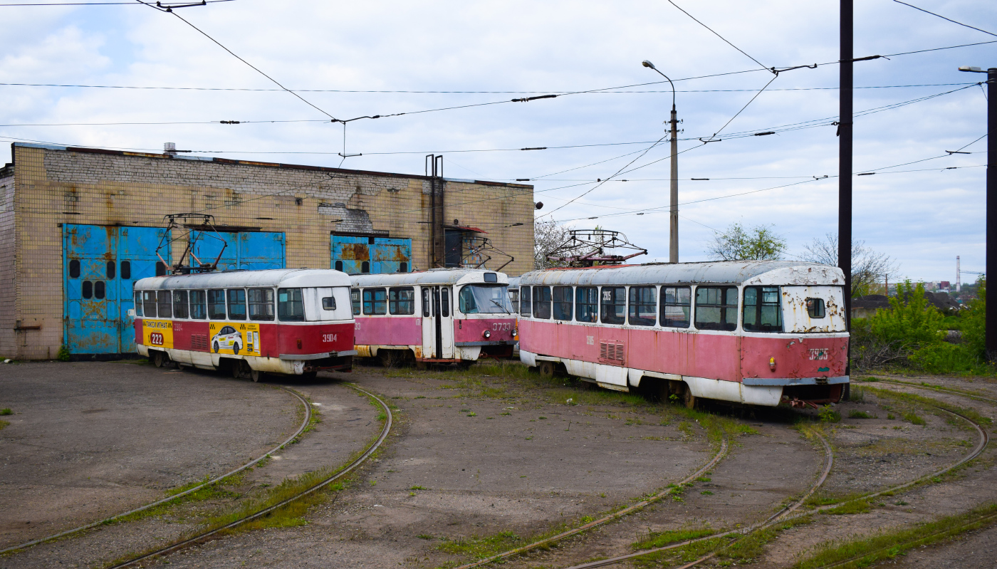 Tatra T3SU дведверная № 3733; Tatra T3SU дведверная № 3914; Tatra T3SU дведверная № 3905