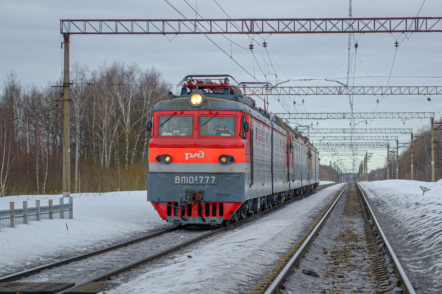 ВЛ10У-777; 2ЭС6-678; ВЛ11М-220