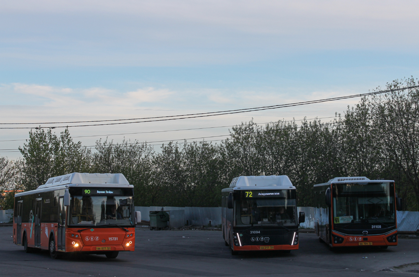 ЛиАЗ-5292.67 (CNG) №ВА217 52; ЛиАЗ-L01R31 Citymax 12 №ВВ104 52; ЛиАЗ-5292.67 №ВВ077 52