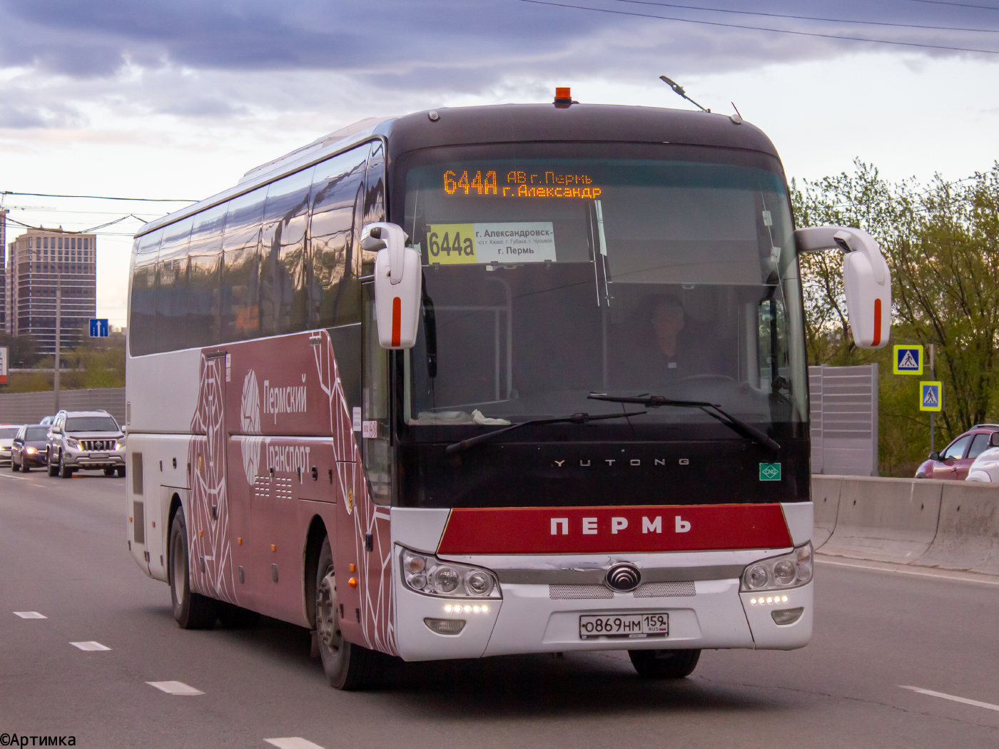 Yutong ZK6119HG № О 869 НМ 159