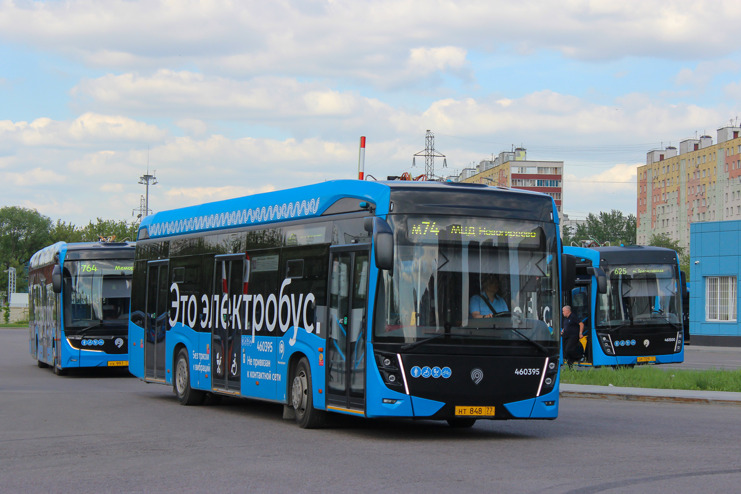КАМАЗ-52222 № 461342; КАМАЗ-6282 № 460395; КАМАЗ-6282 № 461500