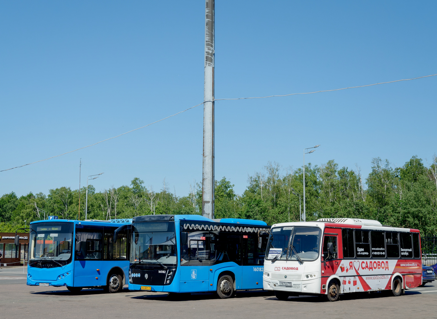 Volgabus-5270.02 № Н 717 КС 799; НефАЗ-5299-40-57 № 160182; ПАЗ-320302-12 Вектор № С 467 ВМ 799