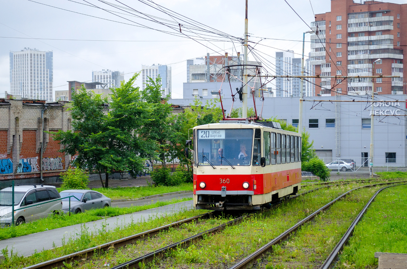 Tatra T6B5SU № 360