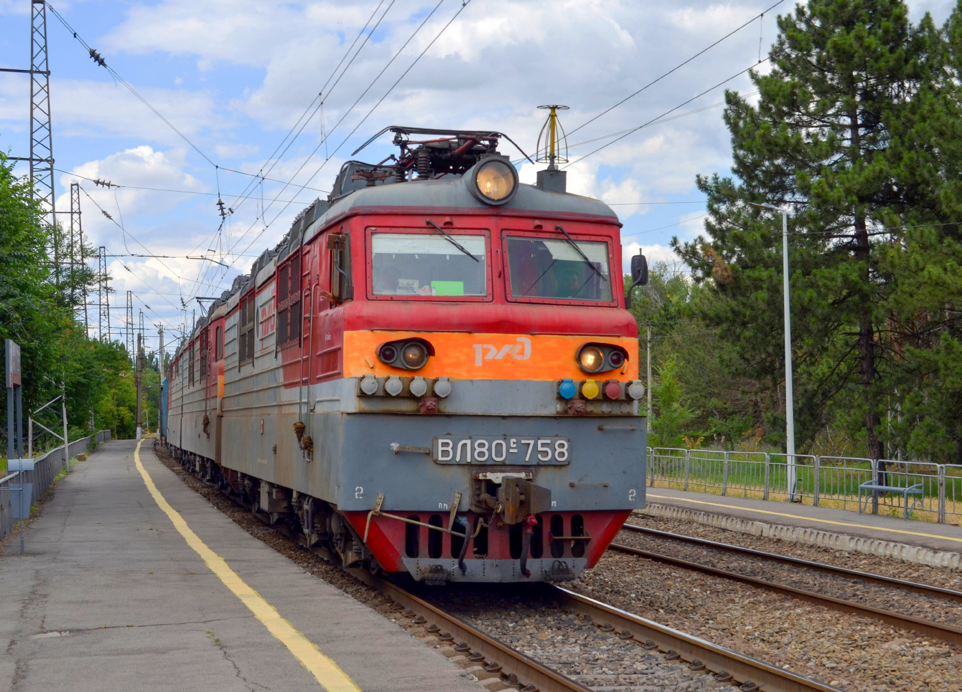 ВЛ80С-758