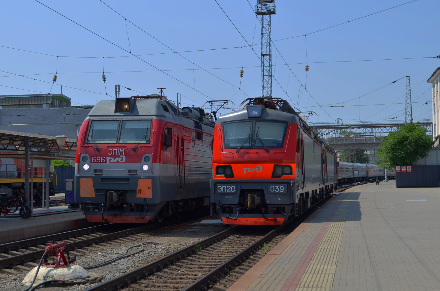 ЭП1М-696; ЭП20-039