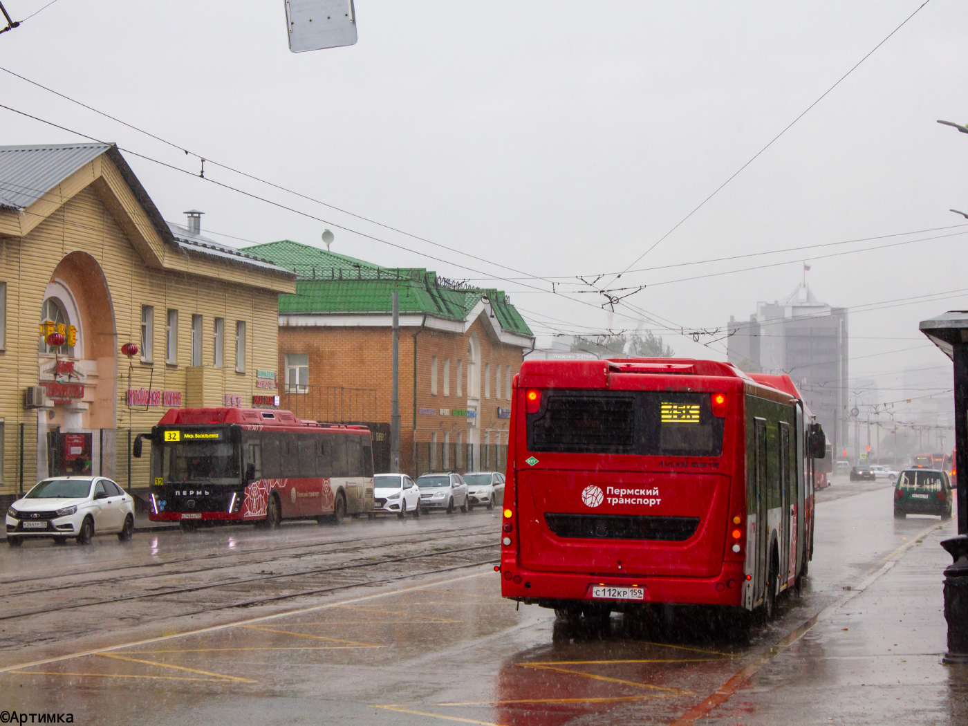 ЛиАЗ-5292.67 (CNG) № С 743 АО 159; ЛиАЗ-6213.67 (CNG) № С 112 КР 159